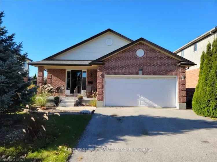 Summerside 4-Level Backsplit with Granite Countertops and Landscaped Backyard