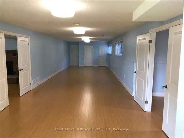 Spacious King City Lower-Level Walkout Rental