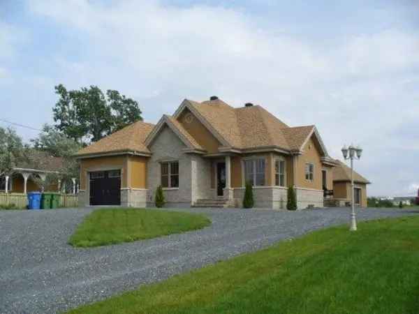 4-Bedroom Bungalow Near River 2008 Construction