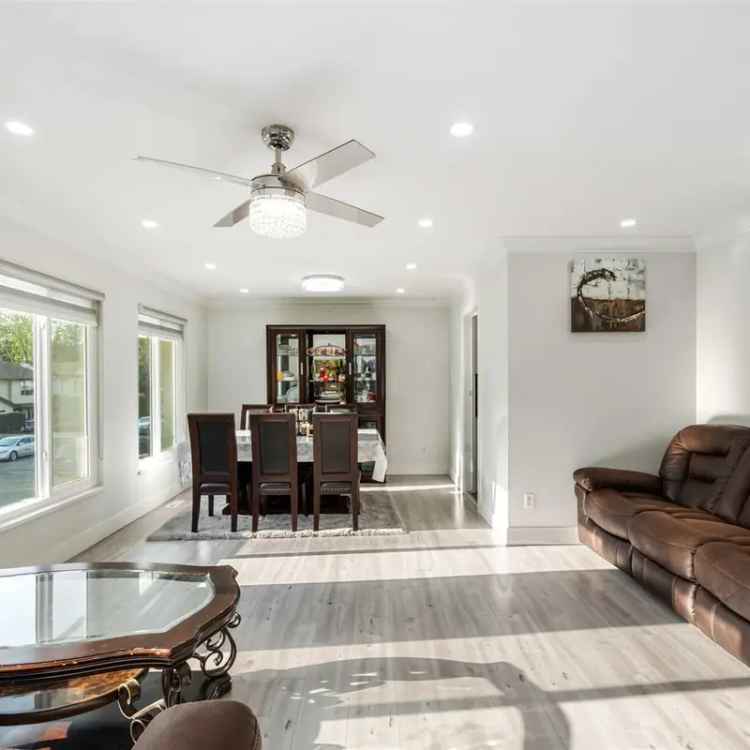 6 Bed 4 Bath Home with Legal Suite and Nanny Suite Fully Renovated