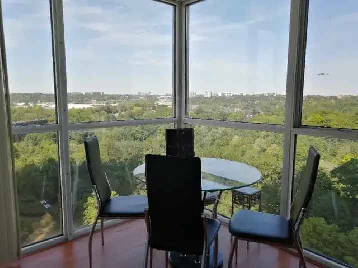 Fully Furnished Luxury Condo 1 1 Apt at Englinton and DVP