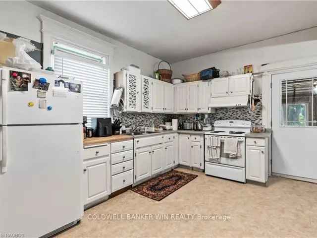 House For Sale in Wellington North, Ontario