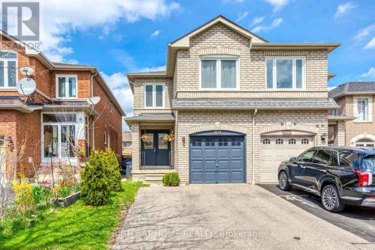Cooksville Semi-Detached Home 3 1 Bedroom 4 Bathroom