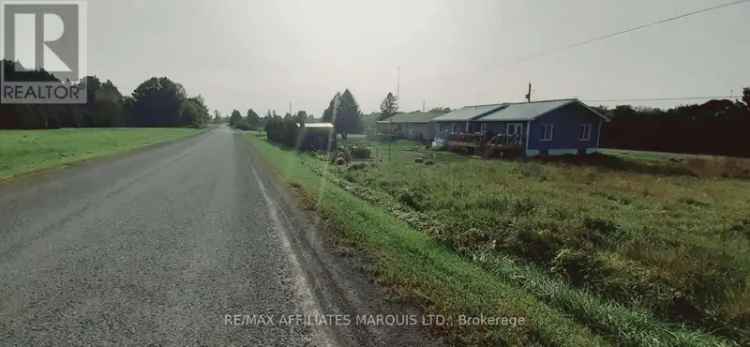 Country Lot near Hwy 417 Maxville