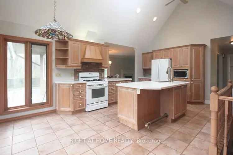 Custom Home on 5.77 Acres in Waterdown