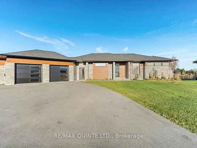 Luxury Home in Prince Edward County Near Belleville