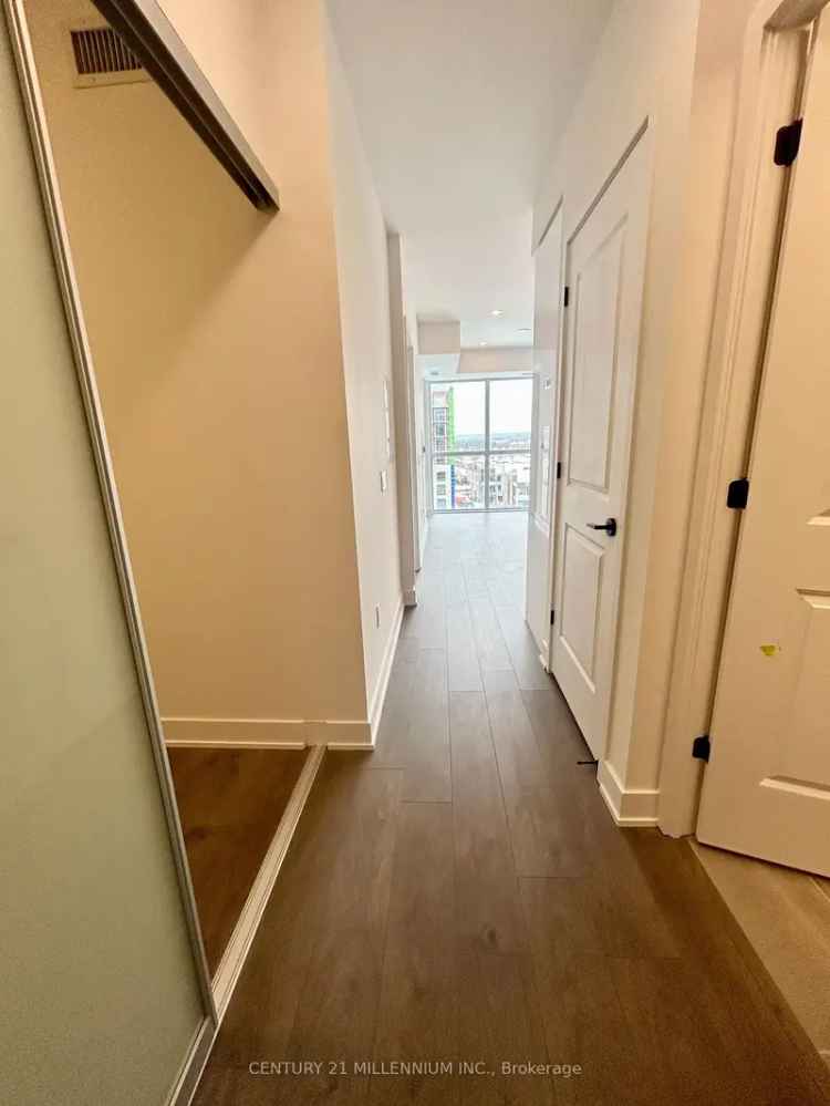 Lease Bright Spacious 1 Bedroom Condo with Den in West Oak Trails