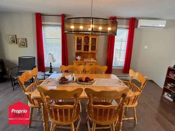 Bungalow Semi-detached for Sale in Grenville