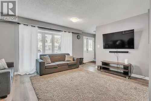 House For Sale In Barrie, Ontario