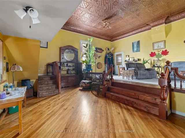 House For Sale in null, Ontario