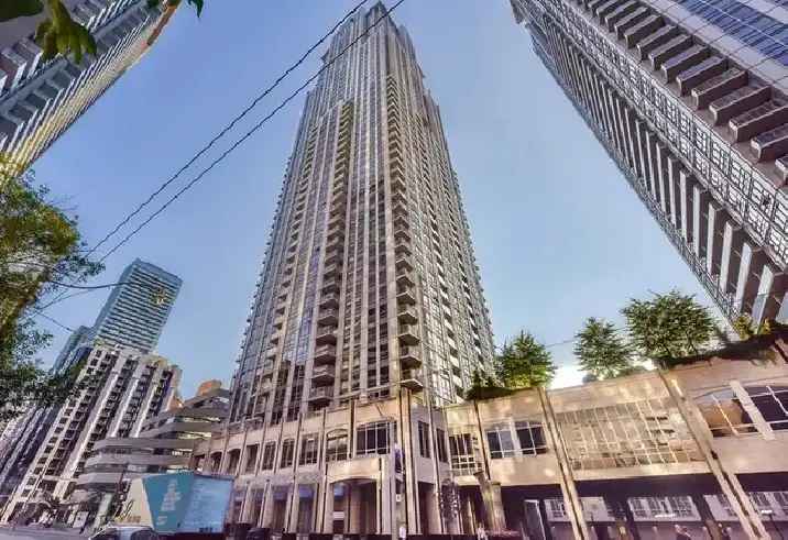 COLLEGE PARK-Large 1 Bedroom Den Condo For Rent Downtown Toronto