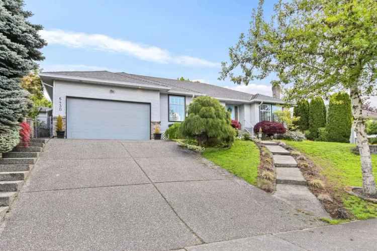 A $1,300,000.00 House/Single Family with 3 bedrooms in Cloverdale BC, Cloverdale