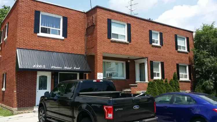 Bachelor Apartment Burlington Near Mapleview GO