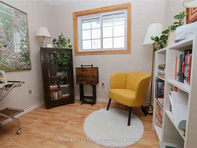 Hespeler Brick Bungalow Near Schools and Amenities