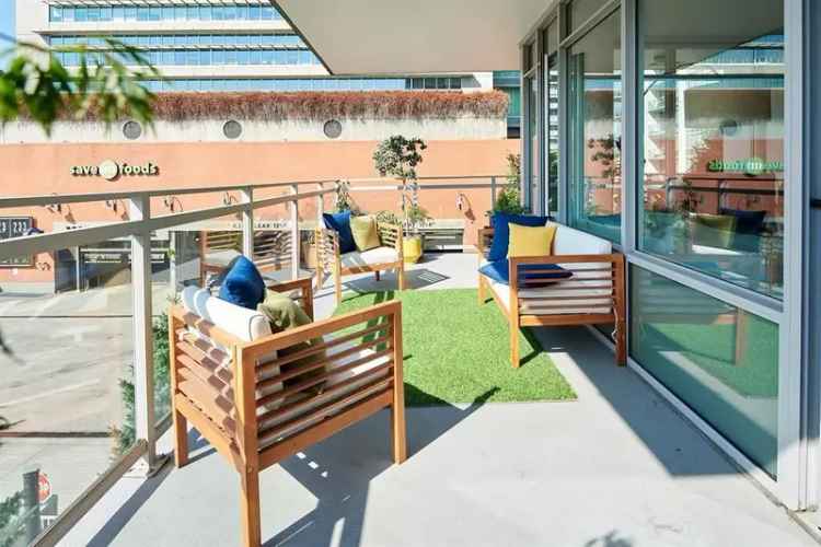 Sapperton Condo for Sale 2 Beds 2 Baths 800sf Deck
