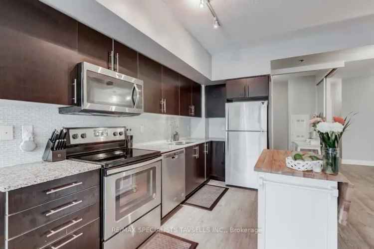 Condo For Sale in Oakville, Ontario