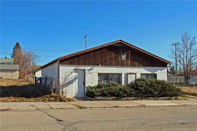 Office For Sale in Red Deer, Alberta