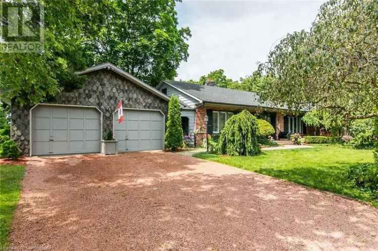 3 Bed 2.5 Bath Bungalow Grand River Views