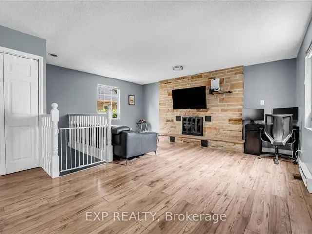 House For Sale in Richmond Hill, Ontario