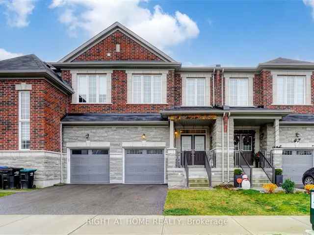 Townhouse For Rent in Bradford West Gwillimbury, Ontario