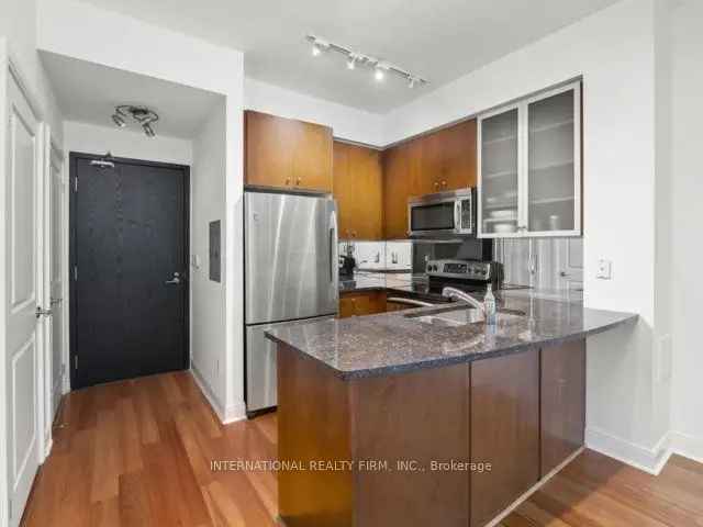 Condo For Rent in 21, Scollard Street, Toronto, Ontario