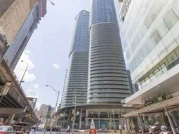 lease 3 bedroom condo in heart of downtown (ICE CONDOS)