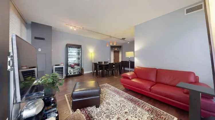 Yorkville 2+1 Corner Suite - Luxury Living