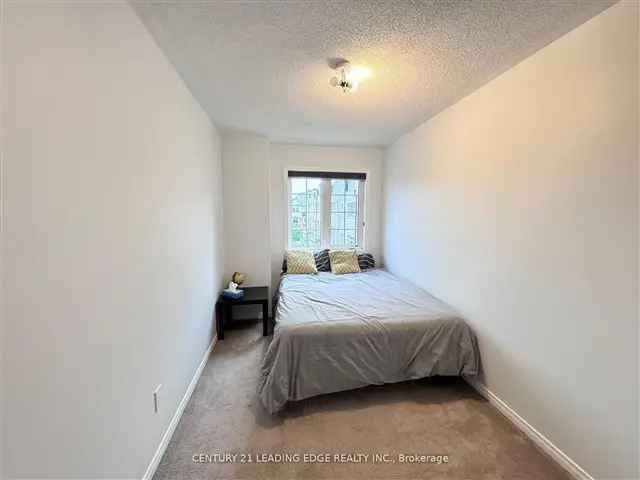 Townhouse For Rent in Ajax, Ontario