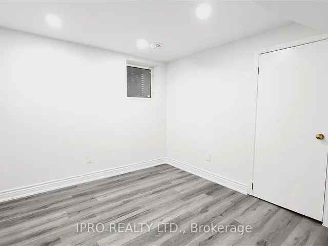 2 Bedroom Basement Apartment near Square One Mississauga