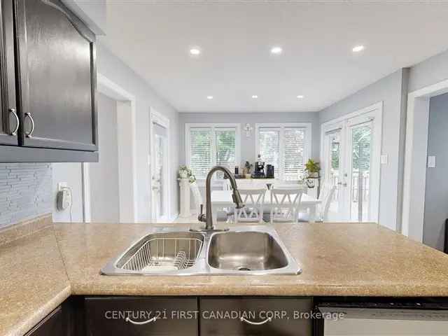 4 Bedroom House in White Oaks with Finished Basement and Deck