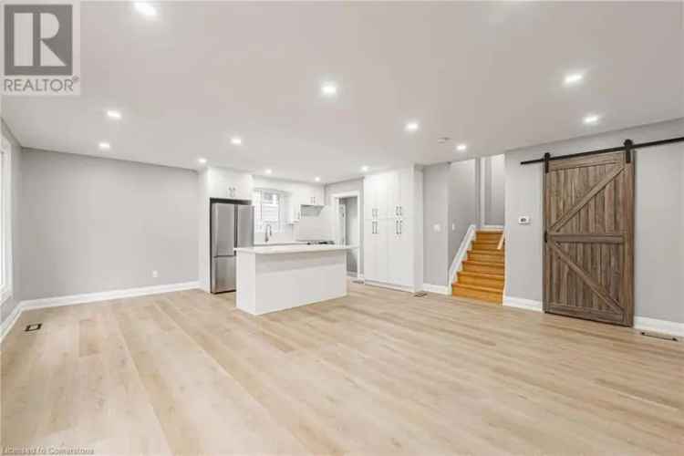 Meticulously Renovated Backsplit in East Hamilton