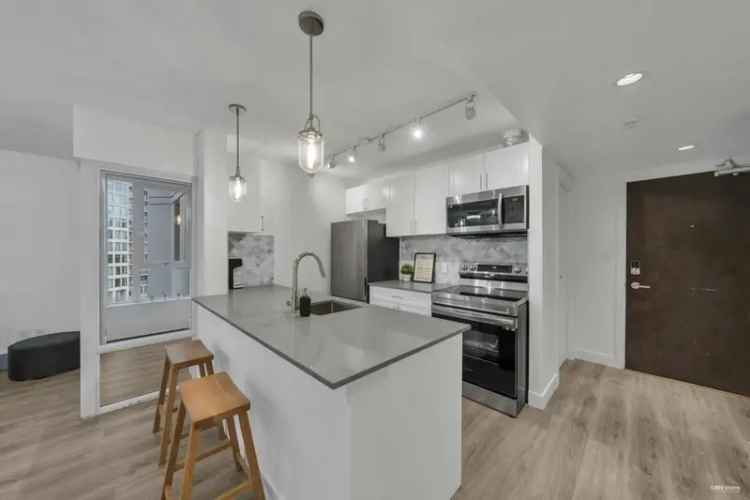 Condo For Sale in Vancouver, British Columbia