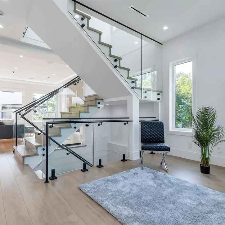 Luxury 7 Bed 6 Bath Home Willoughby Heights