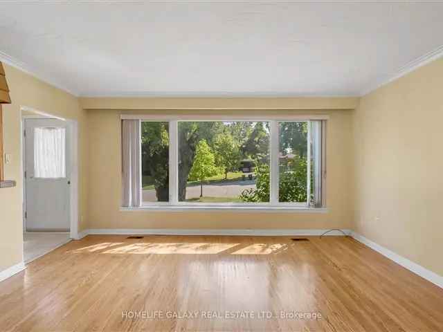 Spacious 3-Bedroom Bungalow in Scarborough - Near TTC & Amenities