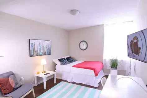 1 room apartment of 235 m² in Toronto