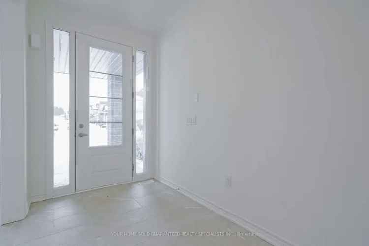 Luxury 3323 sq ft Home with Golf Course Views