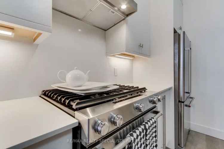 Beach House Lofts Condo Loft: Rarely Available, Stunning Renovation