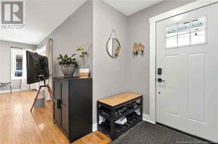 2+1 Bedroom Home New Roof Central AC New West End
