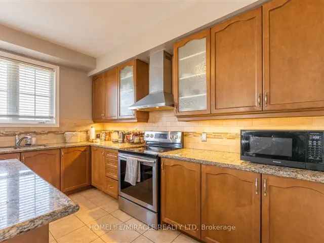 House For Sale in New Tecumseth, Ontario