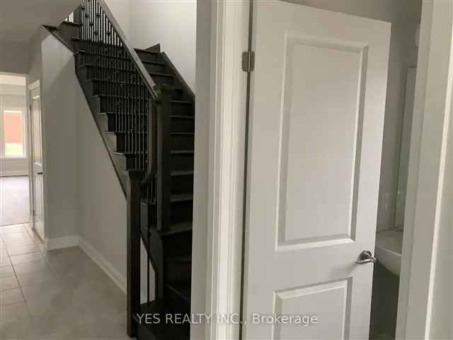 Townhouse For Rent in Thorold, Ontario