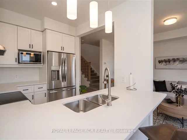 New Sheldon Creek Townhome - Modern Finishes, Spacious Yard