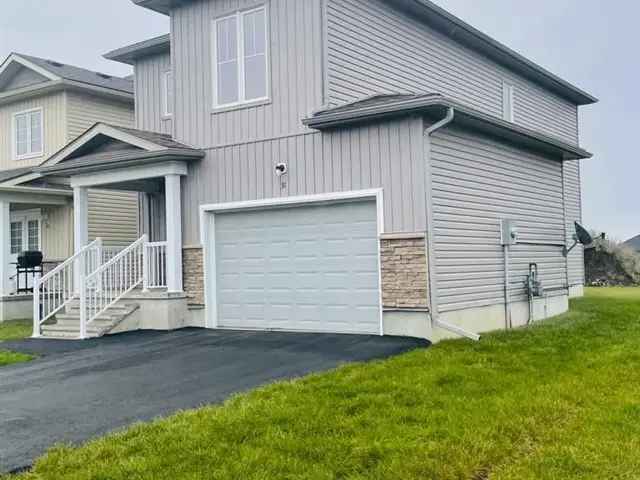 House For Rent in Loyalist, Ontario