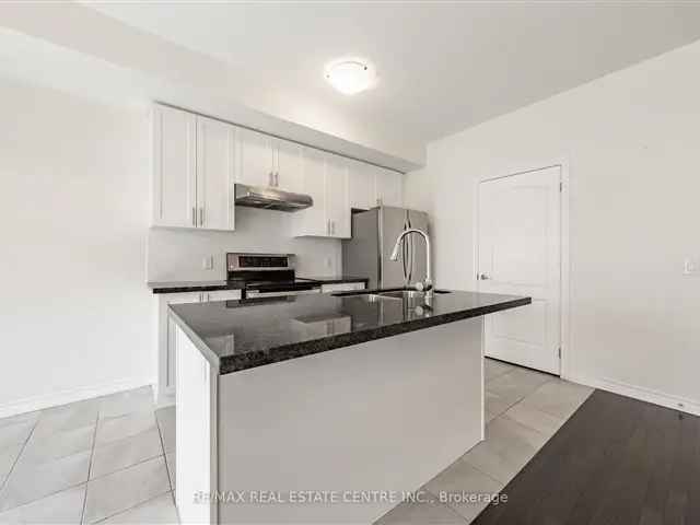 Gorgeous 2 Storey Freehold Townhome in Oakville