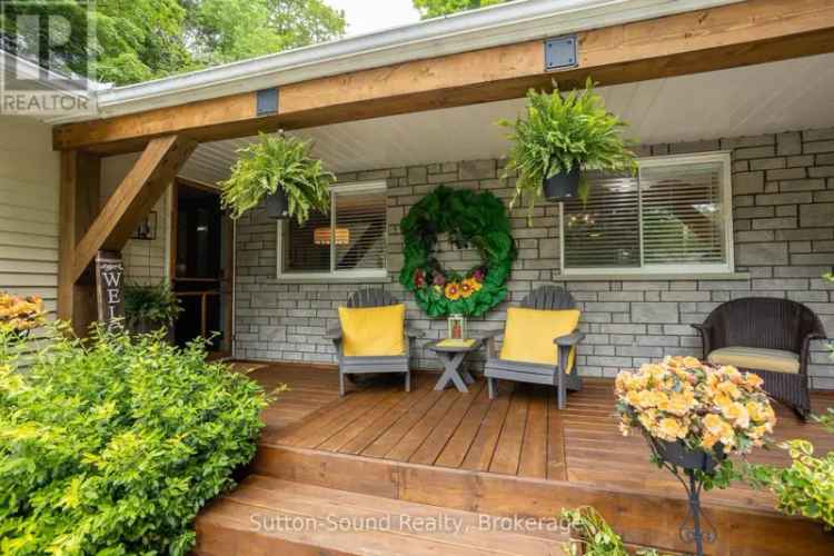 Updated 3-Bedroom Bungalow near Silver Lake and Sauble Beach