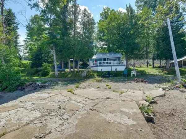 Lakefront Bungalow for Sale Near Golf Course and Beach