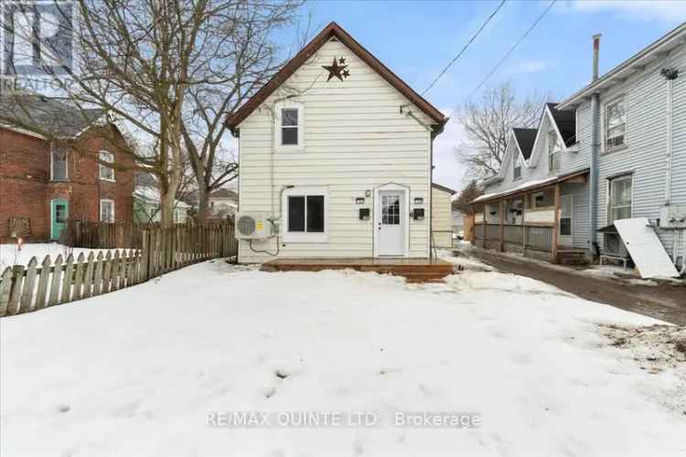 Buy Duplex in Trenton with Modern Features and Move in Ready