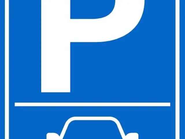 Premium Parking Space Near Elevator 460 Adelaide St E