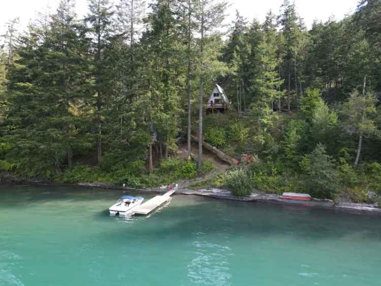 Lakefront Recreational Cabin in a Beautiful BC Setting - Seton Lake, BC