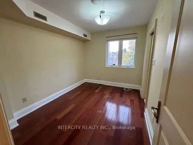 Cozy 1-Bedroom 2-Bathroom Apartment in Clanton Park