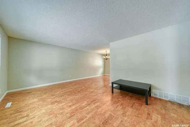 RE/MAX Crown Real Estate